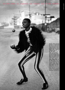 1948644040_199112-199201VogueHommesFr-Ph.ThierryLegouesjourdefete6.thumb.jpg.be09a4427f7ff5030c98990d92f7ca6b.jpg
