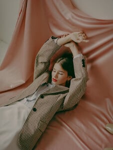 Emma+Trim+and+Sasha+Clyde+by+WUL+Magazine (3).jpg