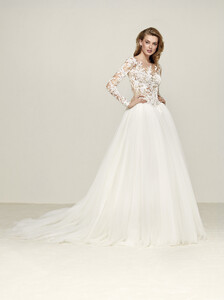 1975332209_collazione_2018_Pronovias66.thumb.jpg.78256aa694f4aa21dabd1af3fd3b9be1.jpg