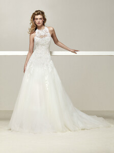 1997130477_collazione_2018_Pronovias60.thumb.jpg.cc5a46df976ac8c37b6655a3a8c075df.jpg