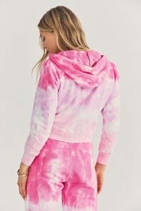 20210111_Ecom_TNorthcut_SHOT04-LK224-332-KIRBYHOODIE-LINEARBUBBLEGUM-0345.jpg