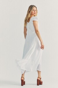 20210111_Ecom_TNorthcut_SHOT43-LD836-801-ARCHERDRESS-ANTIQUEWHITE-3111.jpg