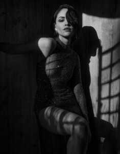 2190109_0060_SBJCT_EIZA_GONZALEZ_044.jpg