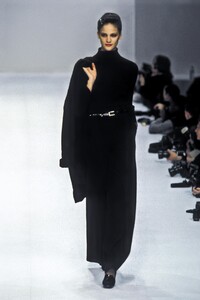 223734127_SoniaRykiel1996WomenRTW35.thumb.jpg.8d084e15e3a154489a38d2e2df9d5811.jpg