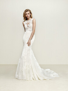 254776215_collazione_2018_Pronovias49.thumb.jpg.afbeebaac52124b22c6b8dc692cb4919.jpg