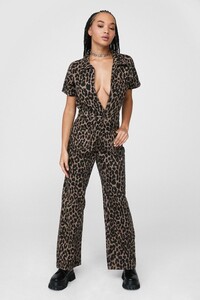 chocolate-denim-leopard-print-v-neck-jumpsuit (3).jpeg