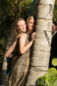 39403556-9270397-A_family_event_Also_there_was_her_sister_Nicky_Hilton_and_her_br-a-57_1613574876315.jpg