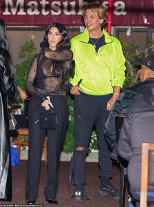 39731838-9296959-They_go_back_15_years_Jonathan_saw_Kourtney_and_went_to_her_tabl-m-195_1614205940719.jpg