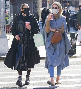 39777416-9301431-Better_together_Nicky_Hilton_and_Olivia_Palermo_were_spotted_ste-a-145_1614294309451.jpg