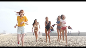 LOVE - Tommy Hilfiger-00.00.07.383.png
