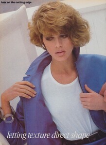 51737938_VOGUEUSDec198303.thumb.jpg.a28a6e98442739b0826c2115c9648b41.jpg