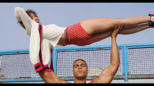 LOVE - Tommy Hilfiger-00.01.07.225.png