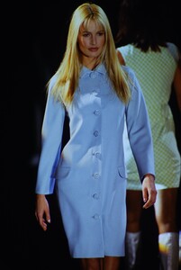 64907376_versace-fall-1995(4).thumb.jpg.4682cf765a9e57694c4b9fd53412f55a.jpg