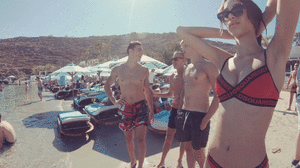 684803752_ezgif.com-gif-maker(5).thumb.gif.79811d23769595caa4d0571f501d61a8.gif