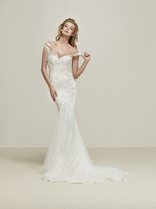 686682524_collazione_2018_Pronovias55.thumb.jpg.3093f76751bfb45f31a019dbe88e04a2.jpg