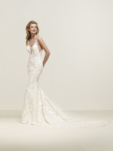 728645976_collazione_2018_Pronovias48.thumb.jpg.99e898280468950763d75157d9da8d09.jpg