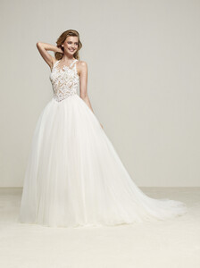 781599254_collazione_2018_Pronovias65.thumb.jpg.e793079e586c854017a24a4b77a46731.jpg