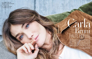 Carla Bruni @ Paris Match no 3725, September 24, 2020_01.jpg