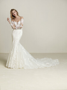 924074731_collazione_2018_Pronovias51.thumb.jpg.f230edb4e08c946c17f7bd83a44fcaa4.jpg