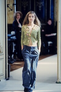 934018076_Balmain1999WomenRTW2.thumb.jpg.e180907c5150ab15a15c9403a0823cb8.jpg