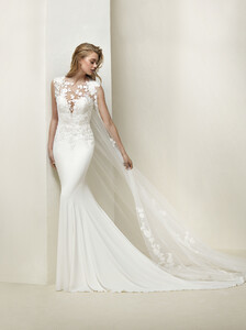 941004403_collazione_2018_Pronovias10.thumb.jpg.2ed49b73e81622da402c0ff9eacc37f9.jpg