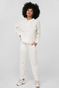 cream-what's-the-brush-sweater-and-joggers-lounge-set (3).jpeg