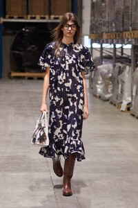 Mathilde Henning Henning Munthe Copenhagen Fall RTW 2021 6.jpg