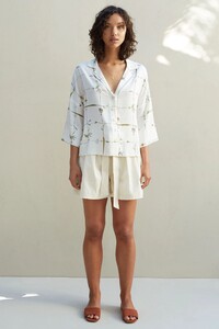 996A_LJ_The-Sadie-Boyfriend-Shirt_Le-Jardin-Floral-Front_result.jpg