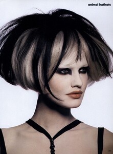 Animal_Penn_US_Vogue_March_1992_04.thumb.jpg.23ddc48879604c0029abdd44a6484ccf.jpg