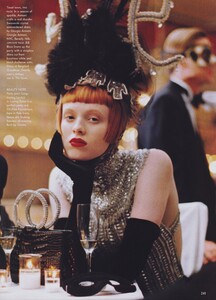 Ball_Meisel_US_Vogue_December_1997_04.thumb.jpg.f32d65e52a9795bb71b5f9904e8576c3.jpg