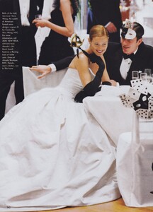 Ball_Meisel_US_Vogue_December_1997_05.thumb.jpg.d8f16548411bd8120c89665dc705bbcf.jpg