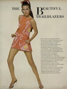 Beautiful_Stern_US_Vogue_April_1st_1967_01.thumb.jpg.823d05f565e18218c6a0bbafa2c6c3d2.jpg