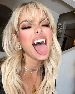 Bebe-Rexha-Sexy-thefappeningblog.com_.jpg