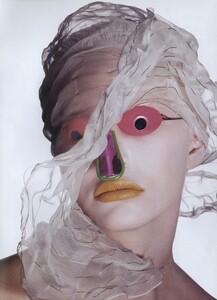 Big_Penn_US_Vogue_April_1994_01.thumb.jpg.6fb08bdc3728557c4b5d3ac879b7911e.jpg