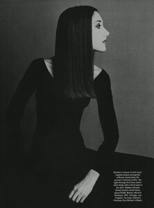 Black_Meisel_US_Vogue_December_1992_07.thumb.jpg.b0950149d1c9783eb8effb44aafa6a3c.jpg