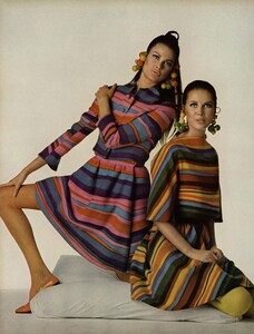 Bright_Penati_US_Vogue_April_1st_1967_01.thumb.jpg.7875551cf4b4daf25284b82b5ac175db.jpg