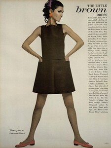 Brown_Avedon_US_Vogue_April_1st_1967_05.thumb.jpg.a792a0cb44dc7168002b85780431a78d.jpg