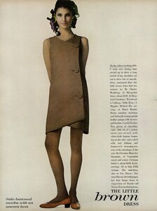 Brown_Avedon_US_Vogue_April_1st_1967_07.thumb.jpg.82f24c1187ba9bac981cfb821a102c48.jpg
