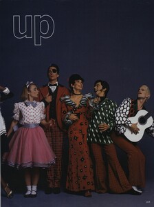 Cracking_Maser_US_Vogue_December_1992_02.thumb.jpg.20fef1c2d31fce5308049aba970fc3b3.jpg