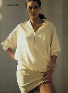 Elgort_US_Vogue_January_1988_03.thumb.jpg.7e635ca6ed54d932a7c60b3e3023d283.jpg