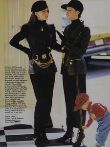 Elgort_US_Vogue_July_1992_01.thumb.jpg.b082c8f017c8b65ea2ece6b6e0b5f03b.jpg