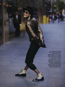 Elgort_US_Vogue_July_1992_11.thumb.jpg.84eab493f93d6ad941afe82953b72d9a.jpg