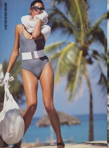 Elgort_US_Vogue_May_1985_05.thumb.jpg.821dbe20beacfde1299b978264e9a252.jpg