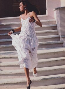 Elgort_US_Vogue_May_1985_12.thumb.jpg.fb7071bcf515a24c65feb776aeed1de5.jpg