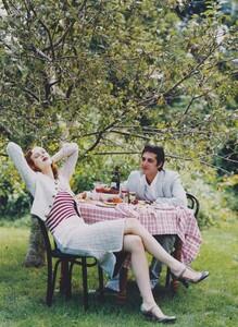 Elgort_US_Vogue_November_2003_03.thumb.jpg.539036be18983473532ed540f96236db.jpg
