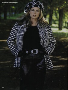 Elgort_US_Vogue_October_1992_05.thumb.jpg.42174b120c4b2662d6961d7822ebb598.jpg
