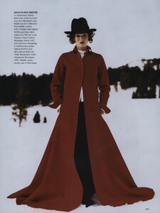 Elgort_US_Vogue_October_1999_08.thumb.jpg.3ef1438354dfd72b77331a3b8bdf11f4.jpg