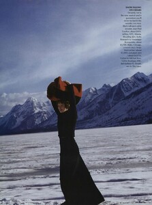 Elgort_US_Vogue_October_1999_17.thumb.jpg.89b8ef2c4af5843ef319f922ce23bd0d.jpg