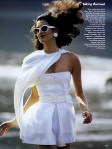 Feurer_US_Vogue_July_1991_06.thumb.jpg.c8d928014bad767a4be444555188d453.jpg