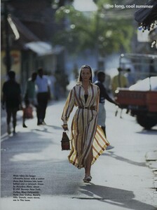 Feurer_US_Vogue_July_1992_06.thumb.jpg.b40b3860594a2ed9bfbd78a3e978b745.jpg